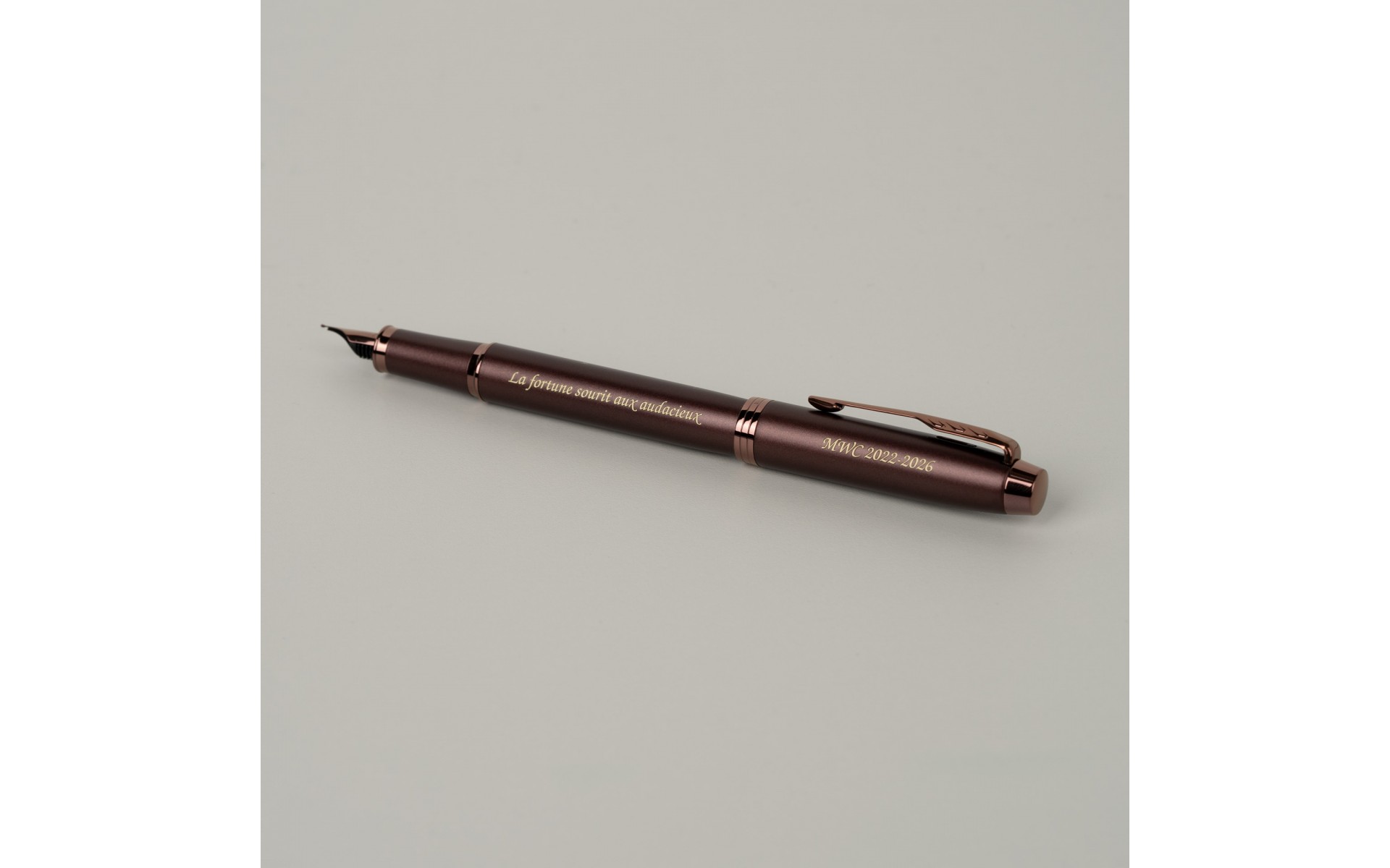  Pióro wieczne Parker IM Professionals Monochrome Burgundy [2190511] z grawerem