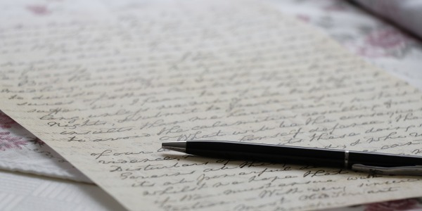 Dlaczego ręczne pisanie jest ważne i jak poprawić pismo?